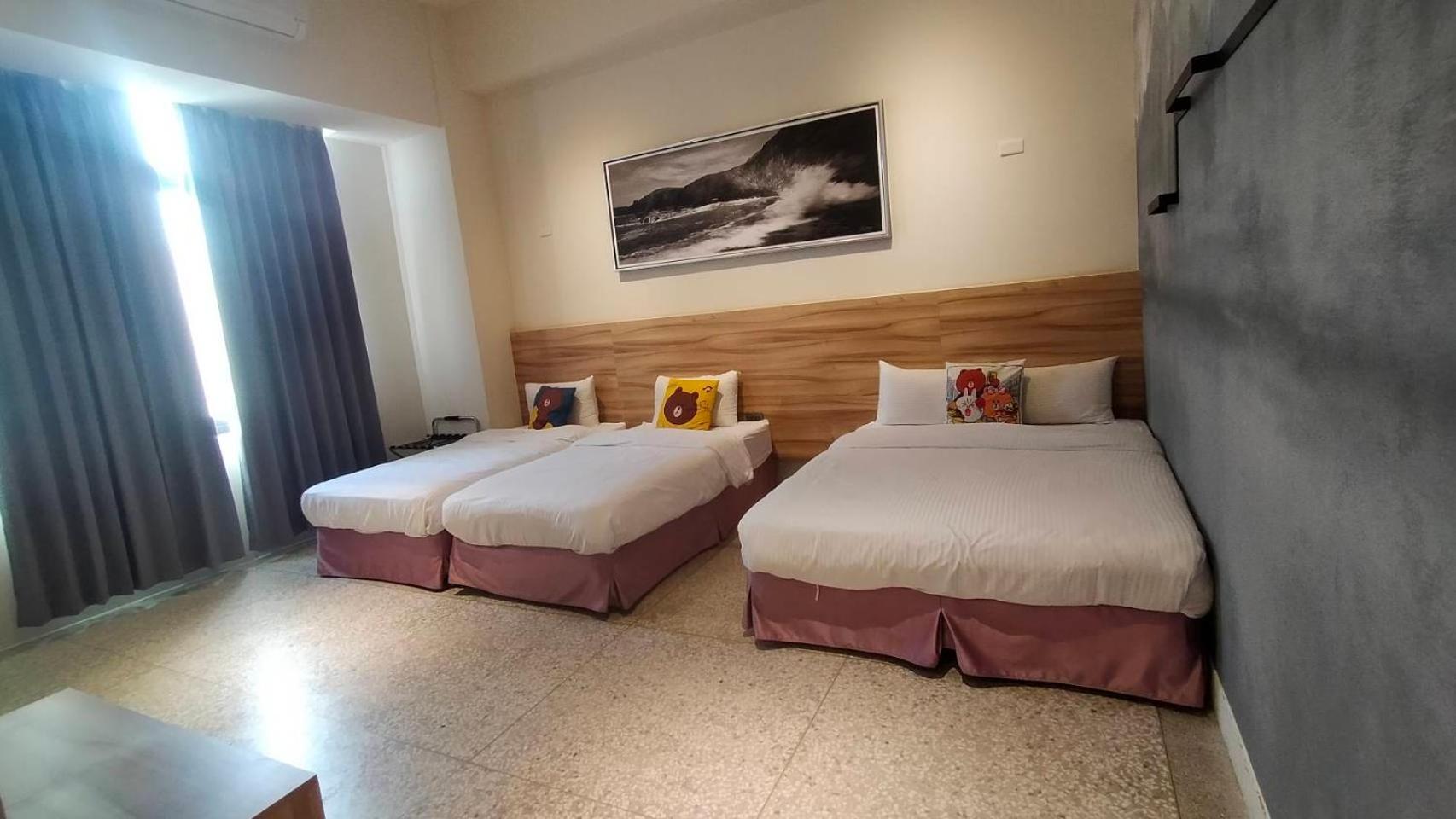 Rainbow Hotel Манонг Екстериор снимка