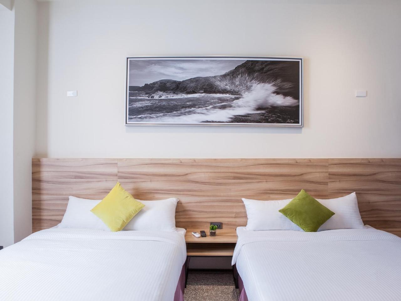 Rainbow Hotel Манонг Екстериор снимка