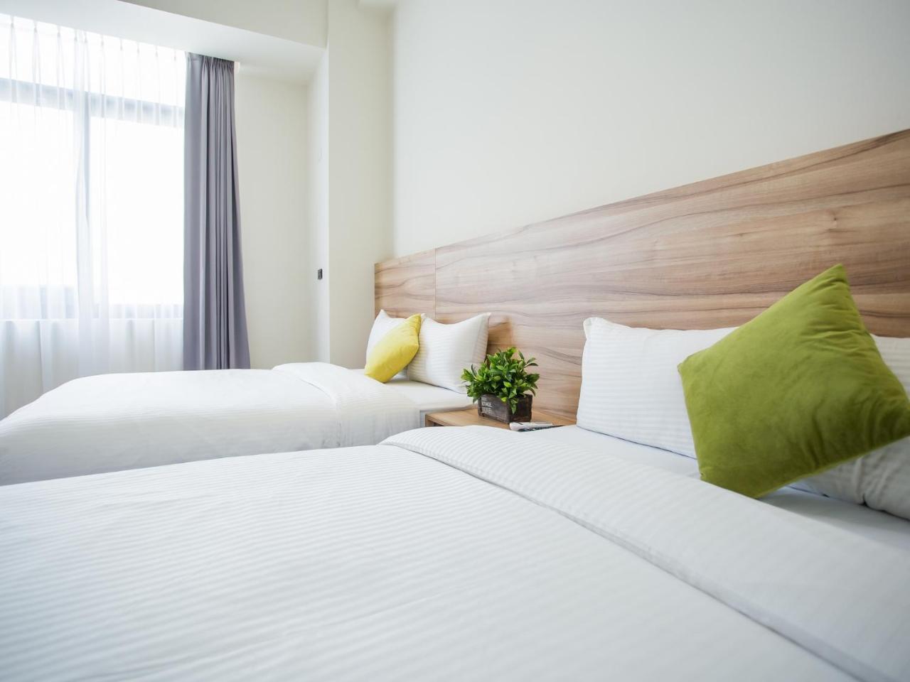 Rainbow Hotel Манонг Екстериор снимка