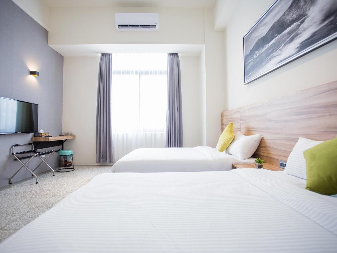 Rainbow Hotel Манонг Екстериор снимка